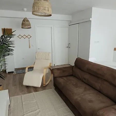 Piso 2 Hab. Con Mucha Luz Апартаменти